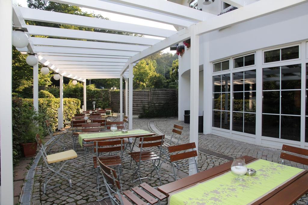 Relexa Hotel Bad Salzdetfurth Exterior foto